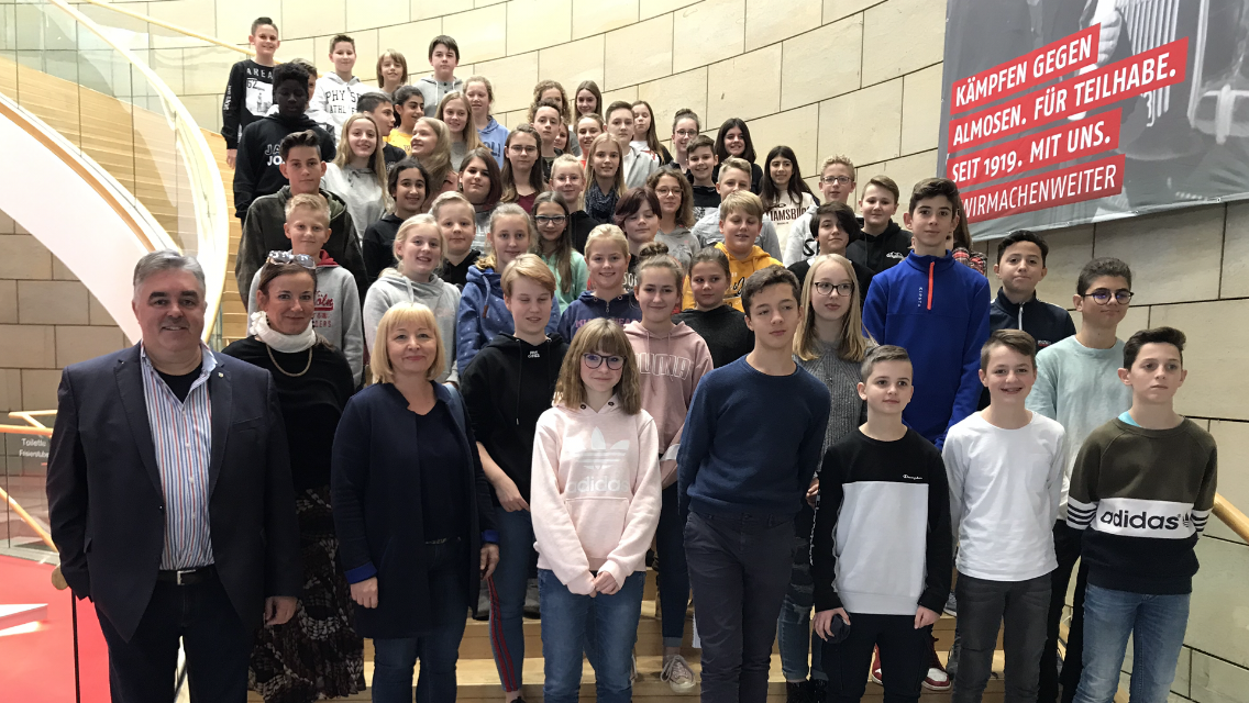 Besuch im Landtag (c) Bischöfliches Gymnasium St. Ursula Geilenkirchen