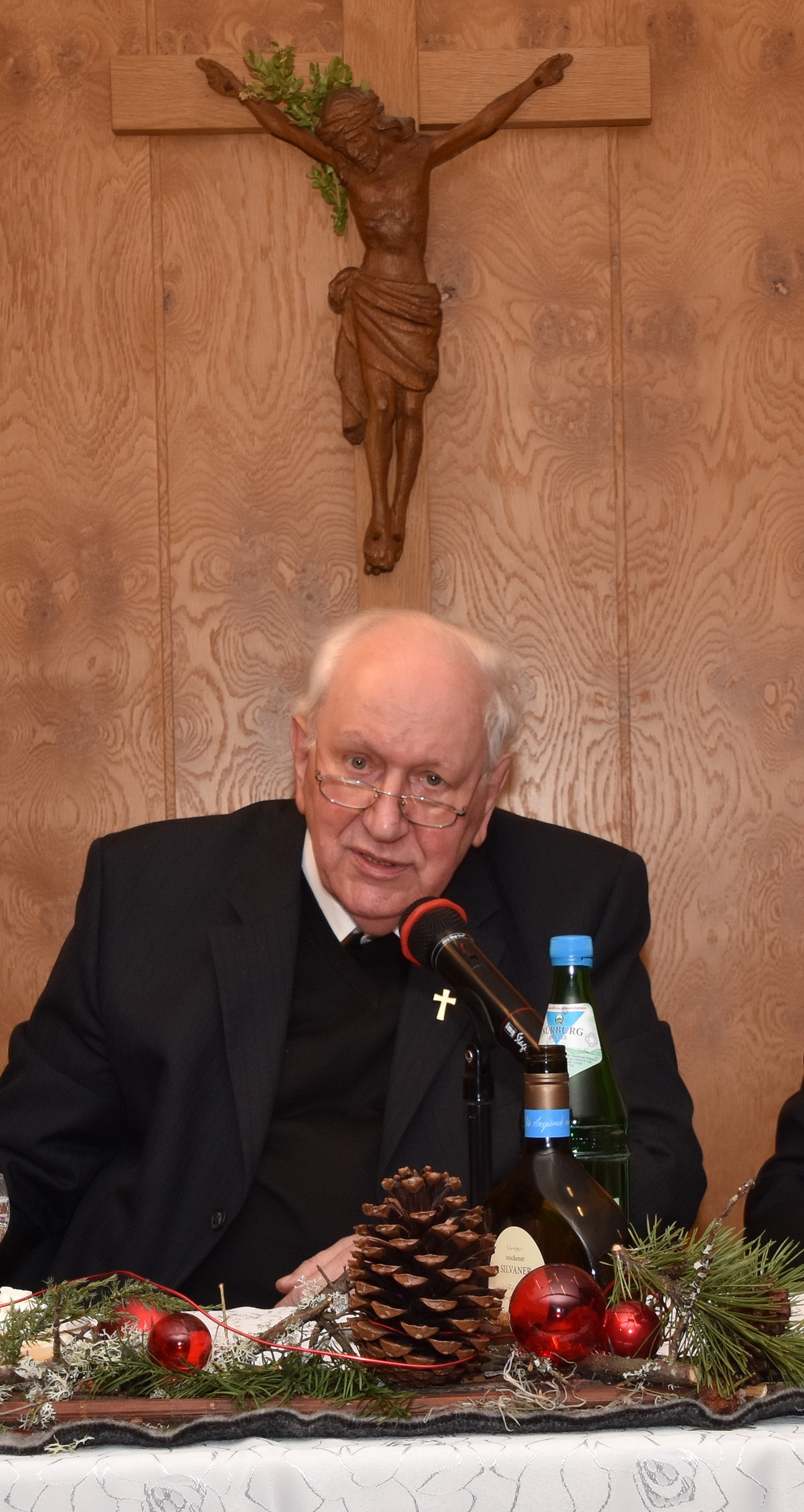 Mutter Marie Thereses apokalyptische Prophezeiungen zum Beispiel zur umfassenden Existenzkrise der Kirche und weltweit massiven Christenverfolgungen nähmen nach und nach in der Realität Gestalt an, so Pfarrer Karl-Heinz Haus, der Generalsuperior der Communio in Christo (c) Manfred Lang/pp/Agentur ProfiPress