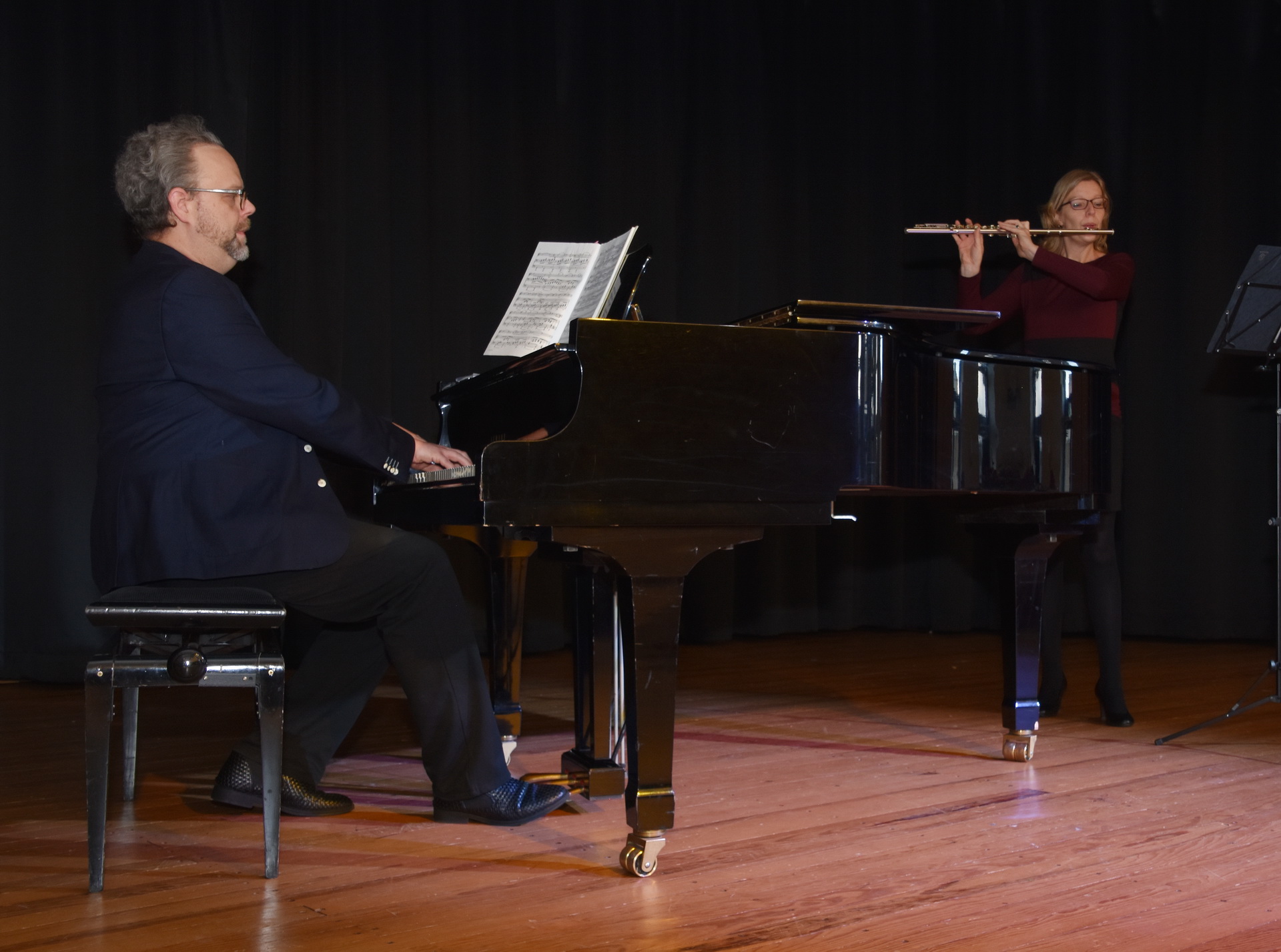 Mit wunderbarer klassischer Musik rahmten Claudia Sonnenschein und Erik Arndt den Festakt, Rede und Diskussion mit Joachim Frank ein. (c) Manfred Lang/pp/Agentur ProfiPress