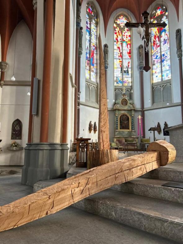 Kunstinstallation in der St.-Andreas-Kirche (c) Dr. R. Mielke