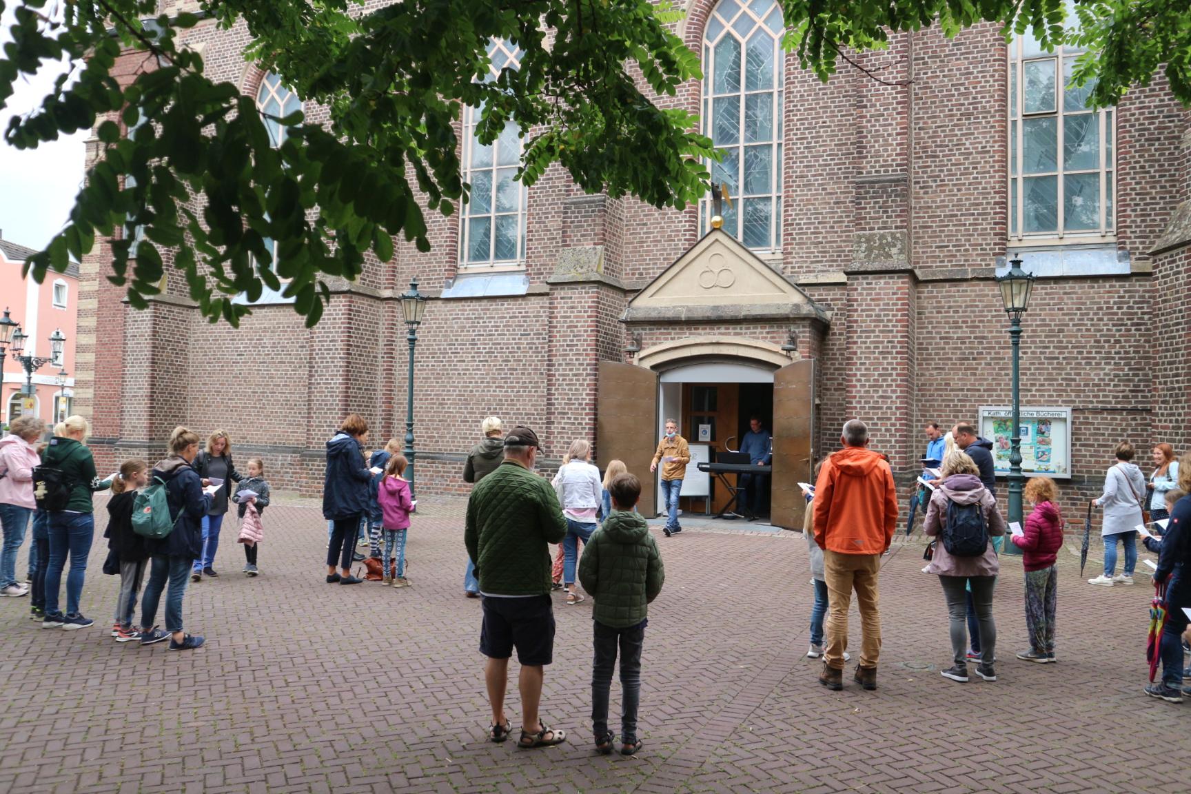 Offenes Singen Kommunionkinder (c) GdG K´broich