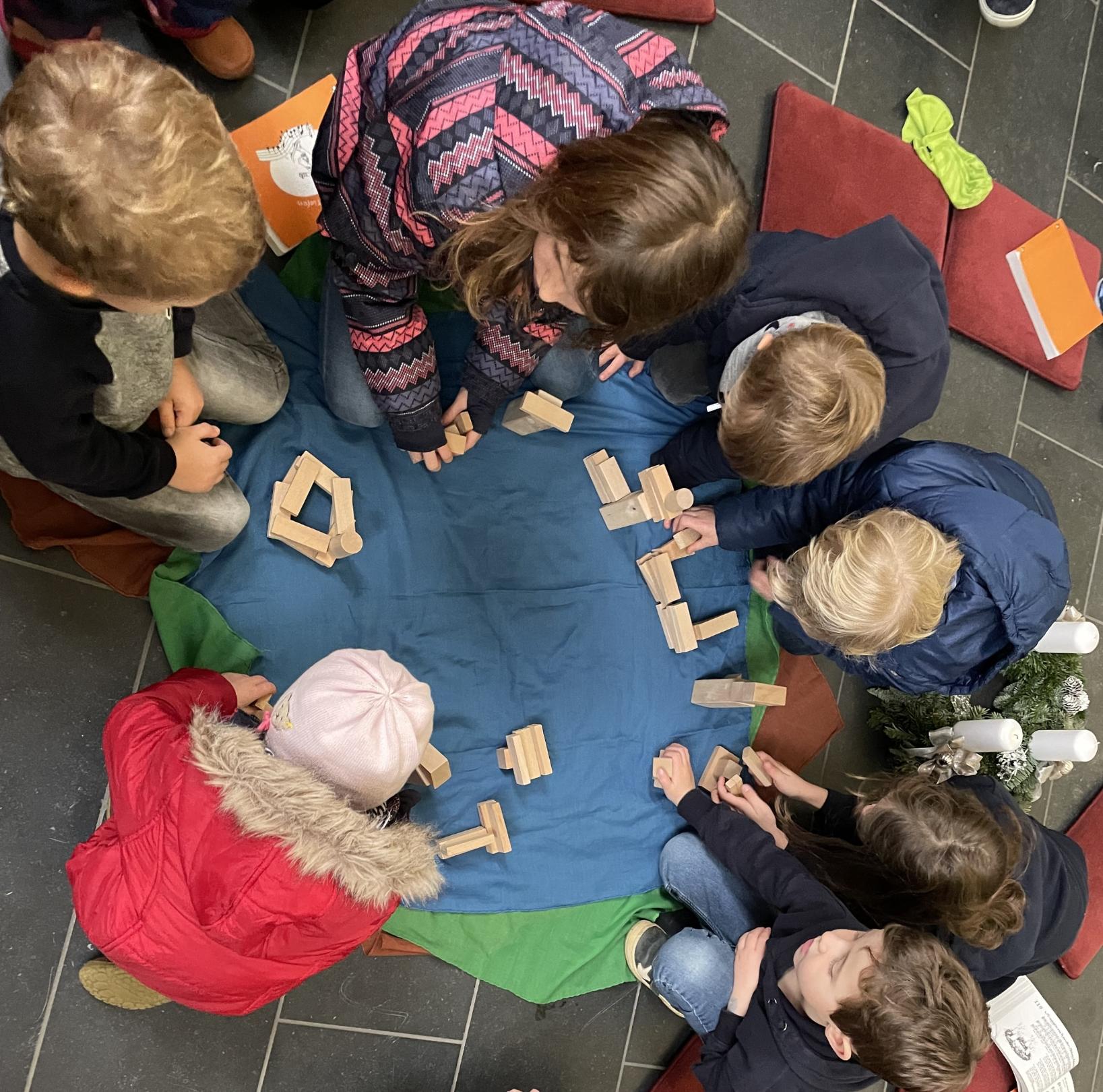 Kinderkirche (c) R. Jäger