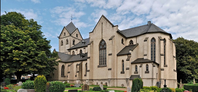 Hohenbudberg (c) Carschten / Wikimedia Commons